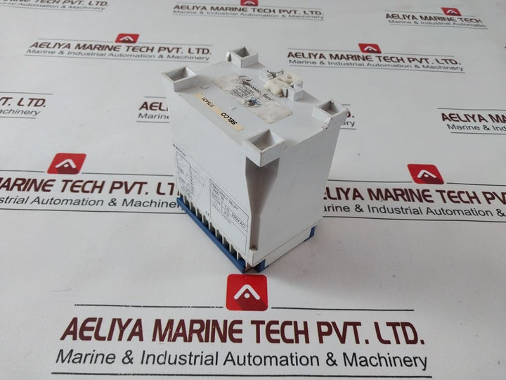 Selco T3000 Frequency Relay T3000-00