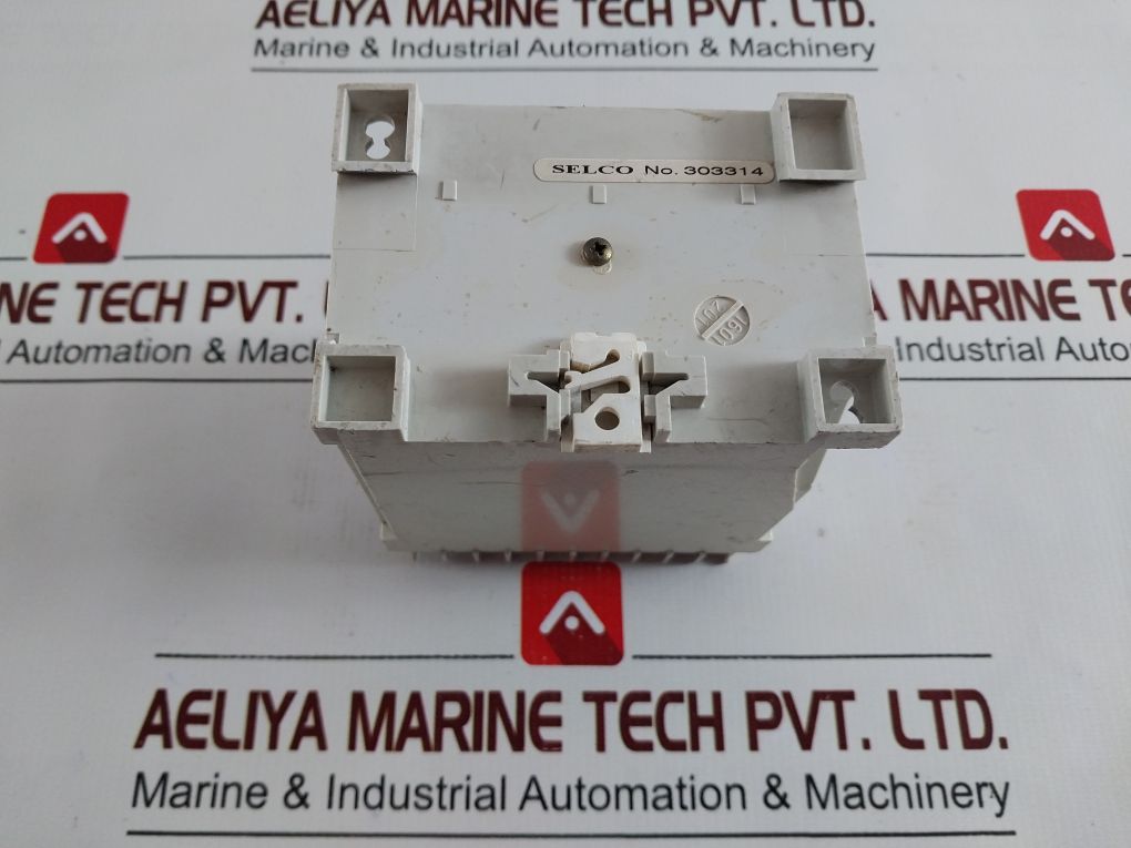 Selco T3100-00 Voltage Relay T3100