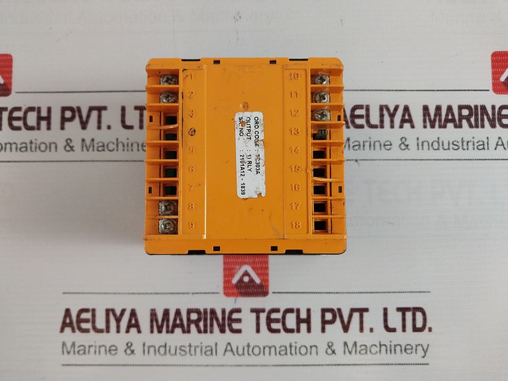 Selec Tc303A Digital Temperature Controller 90 To 270V Ac/Dc