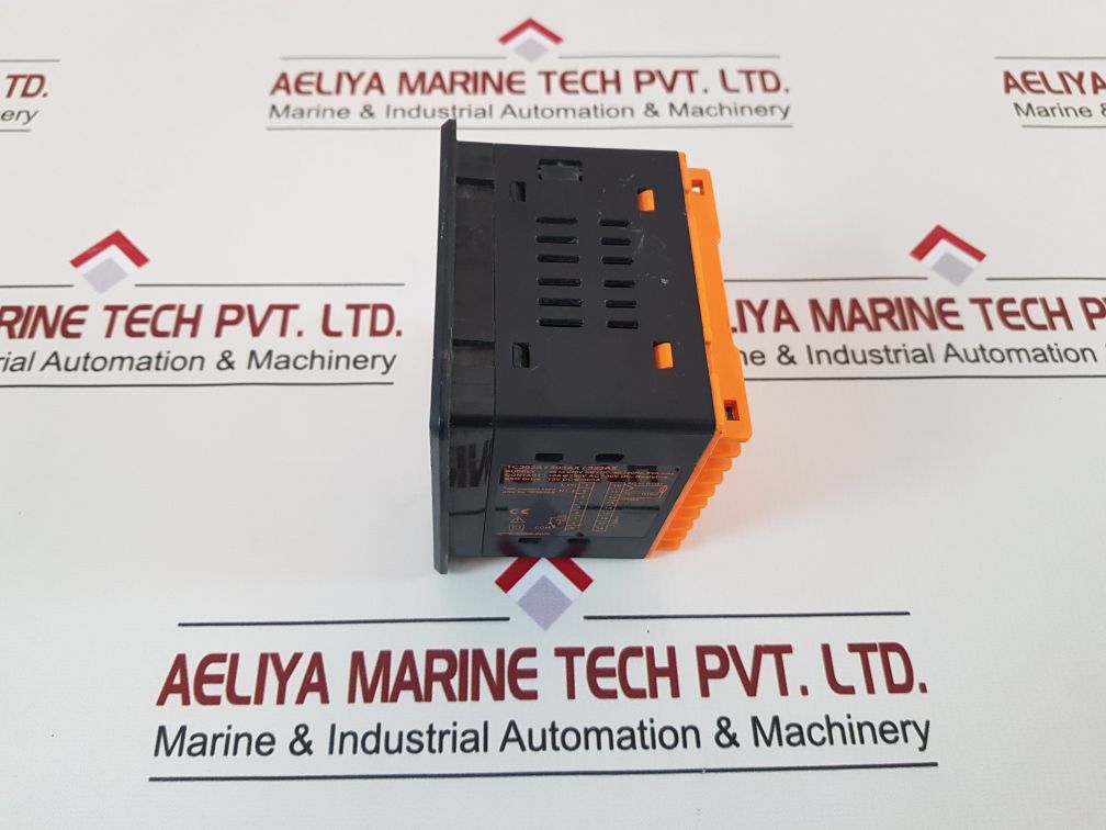 Selec Tc303A Digital Temperature Controller