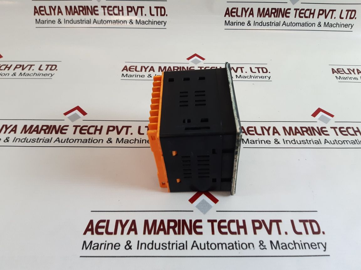 Selec Tc303Ax Temperature Controller