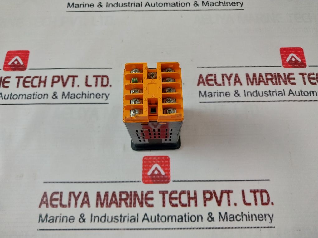 Selec Tc513Ax Pid/On-off Temperature Controller 12V Dc @50Ma