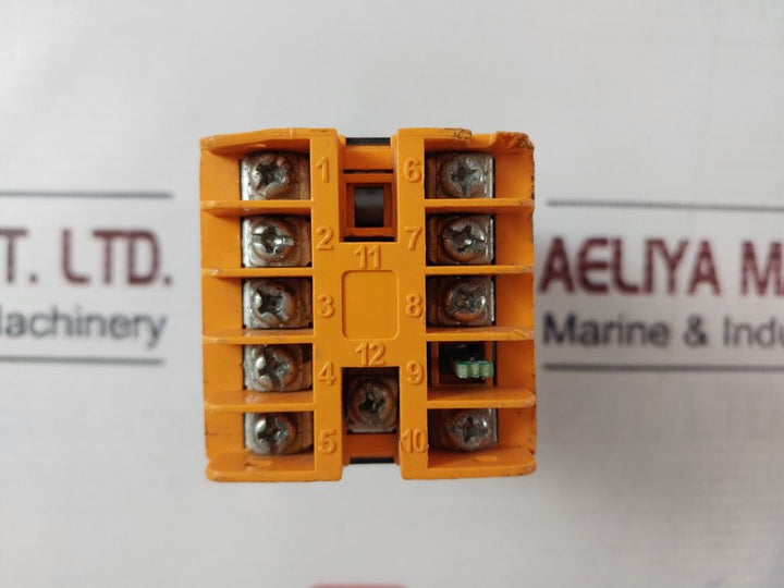 Selec Tc513Ax Pid/On-off Temperature Controller 12V Dc @50Ma
