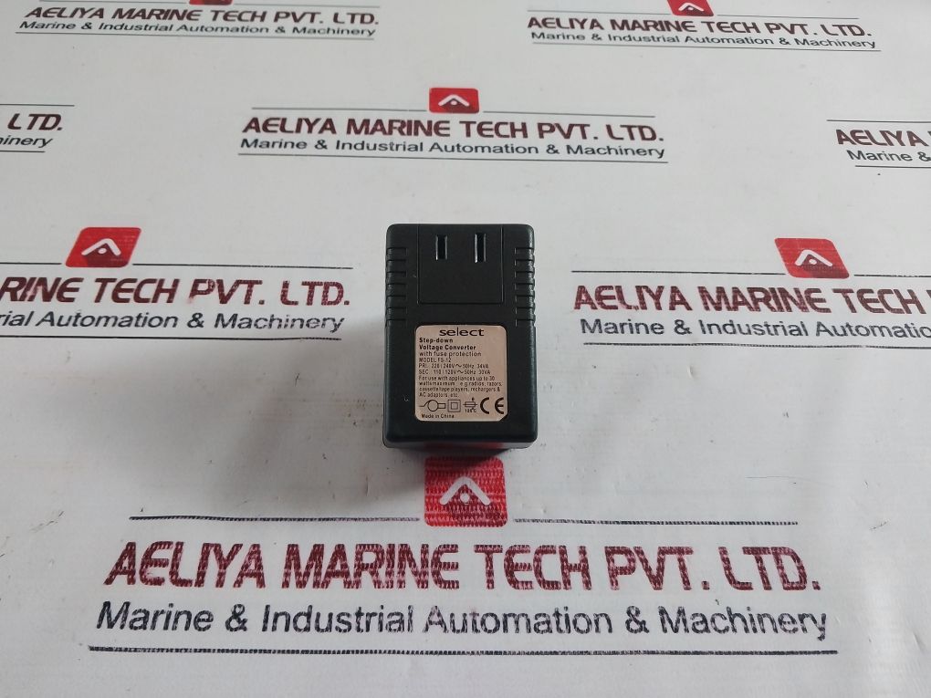 Select Fs-12 Step-down Voltage Converter With Fuse Protection 220/240V