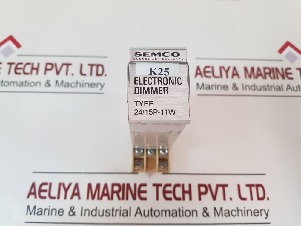 Semco Odense Aktieselskab 24/15P-11W Electronic Dimmer With Base