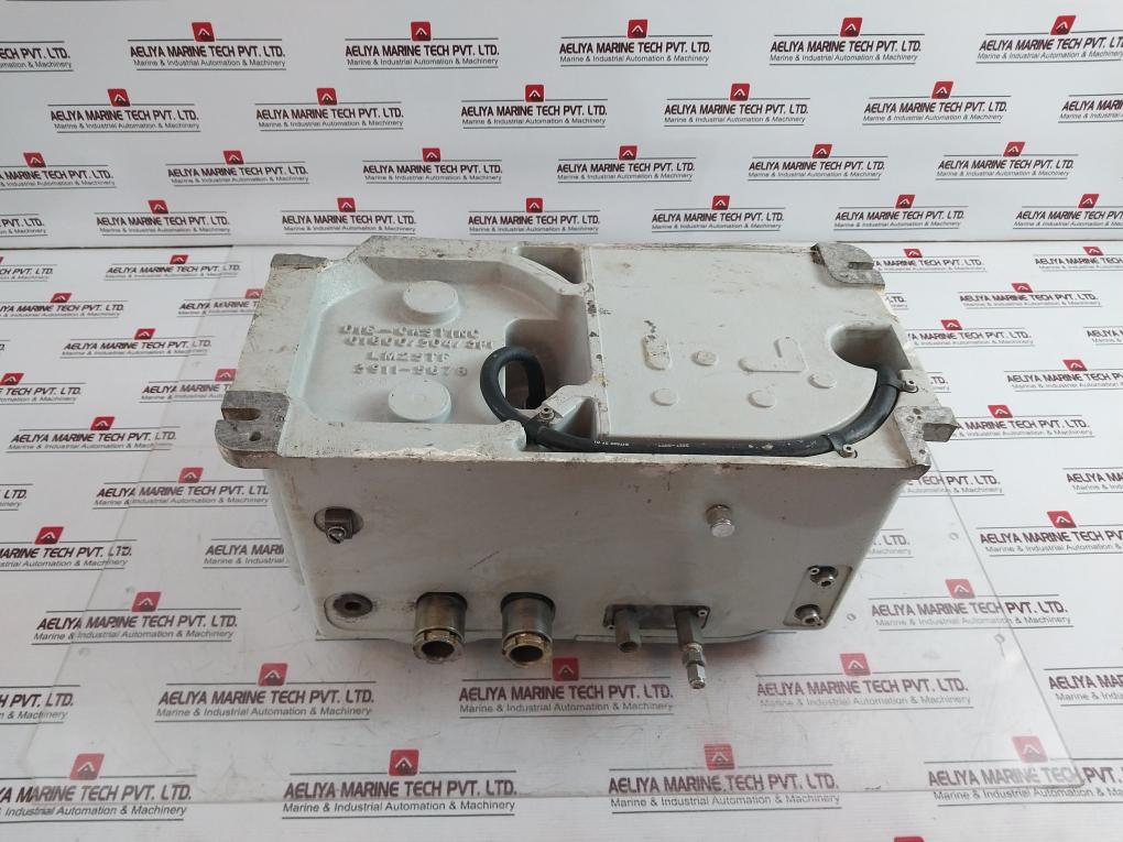 Servomex 1800 Oxygen Analyser Safe Area 110-240V Ac 50/60 Hz