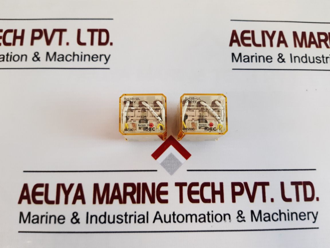 Set Of 2X Idec Rh3B-ul Relay Dc24V