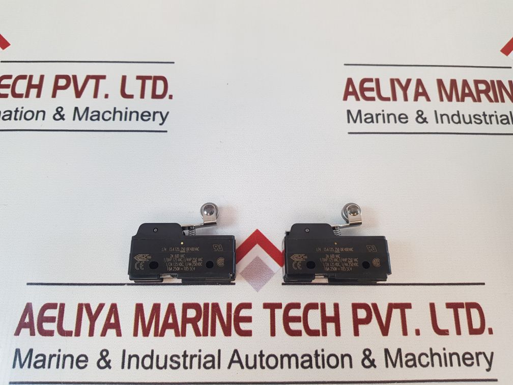 Set Of 4X Honeywell Bz-2Rw822 2A 600 Vac Limit Switch Roller Lever 16A 250V~
