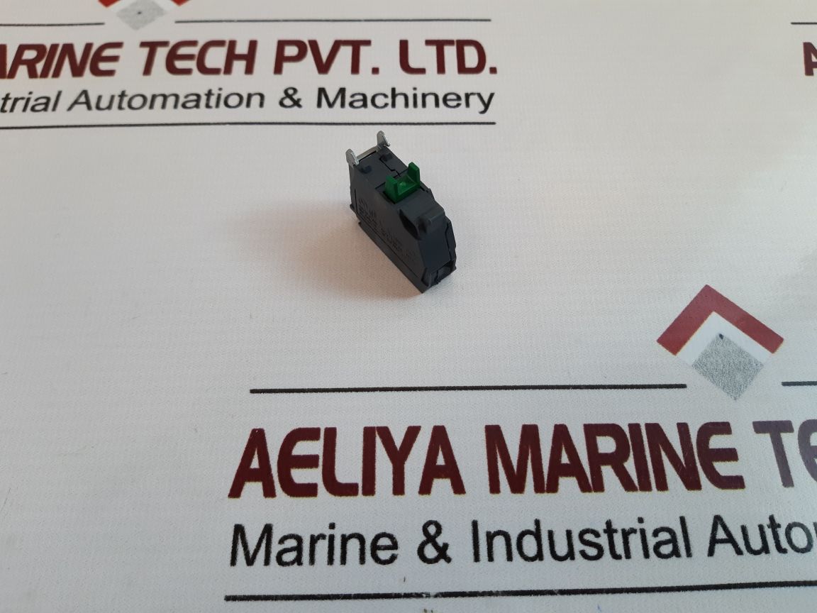 Set Of 4X SchneiderTelemecanique Zbe-101 Contact Block
