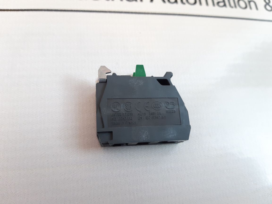 Set Of 4X SchneiderTelemecanique Zbe-101 Contact Block
