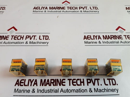 Set Of 5X Idec Ru4S-c-a110 Relay 110-120Vac