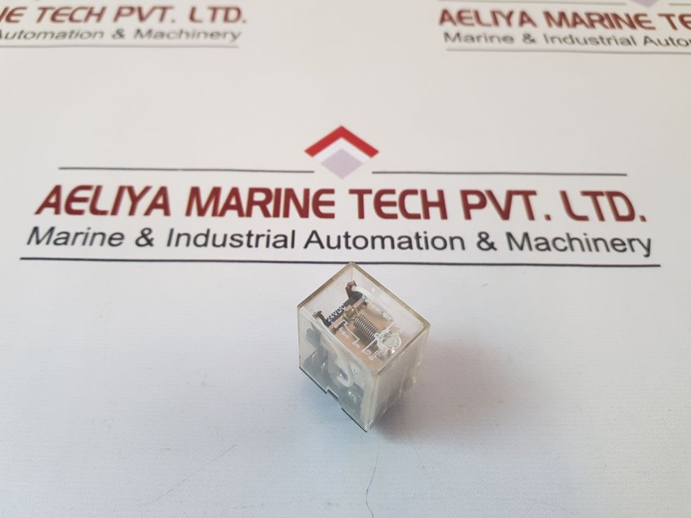 Set Of 6X Omron My2 Relay 5A 240Vac
