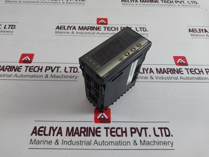Shimaden Sd16-490-1000 Digital Temperature Indicator 100-240 Vac 50/60 Hz