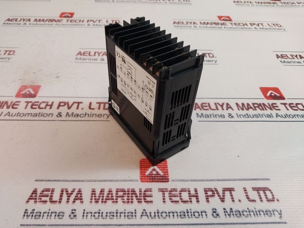 Shimaden Sd16A21-05 Digital Indicator 100-240Vac~