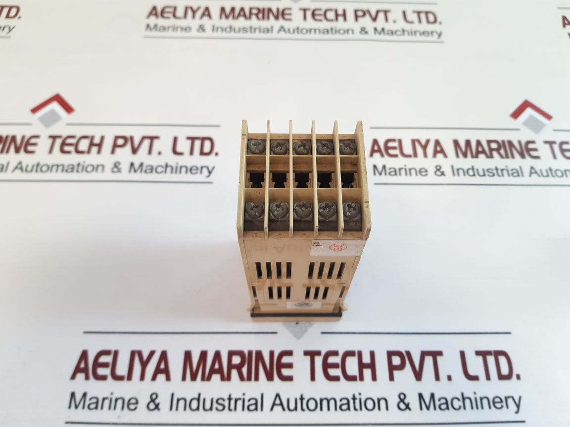 Shimaden Sr1-8Y-1W Temperature Controller