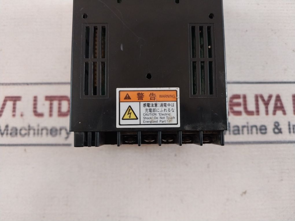 Shimaden Sr2201-21B Digital Temperature Controller