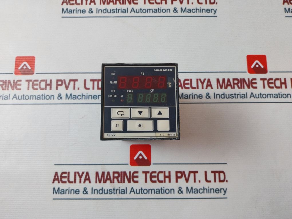 Shimaden Sr2201-21B Digital Temperature Controller Sr22-4I-000