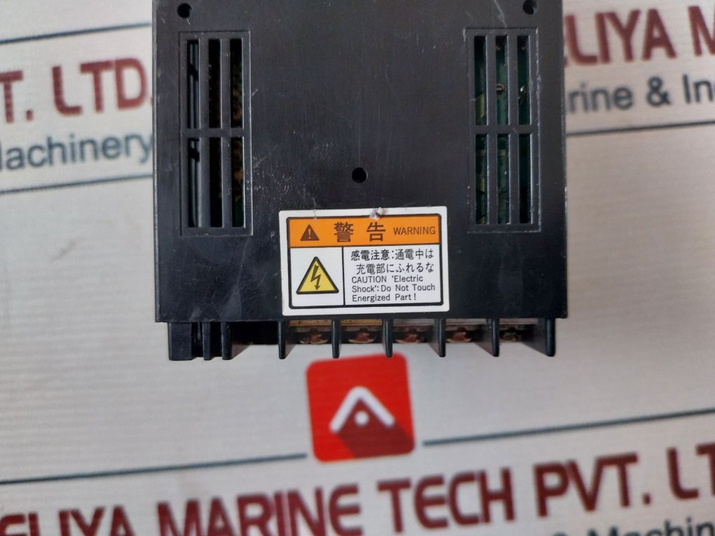 Shimaden Sr2201-21B Digital Temperature Controller Sr22-4I-000