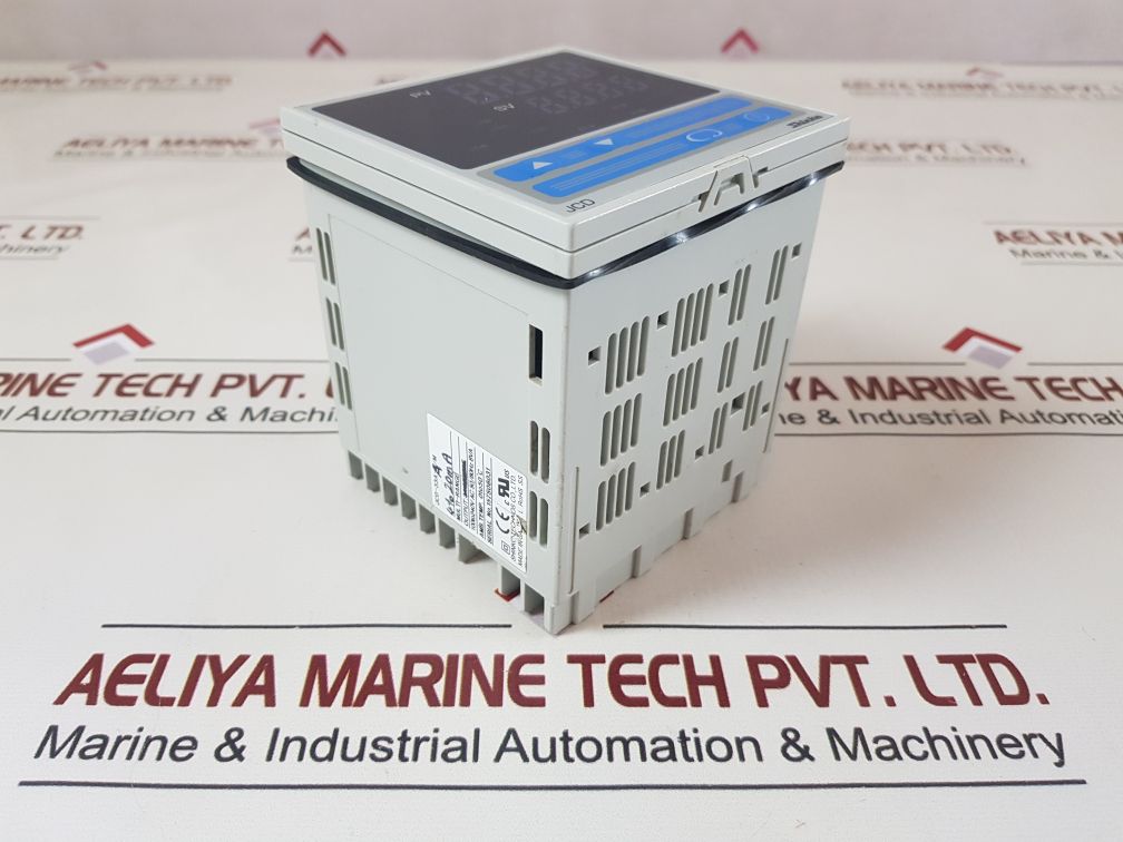 Shinko Technos Jcd-33A-a/M Temperature Controller