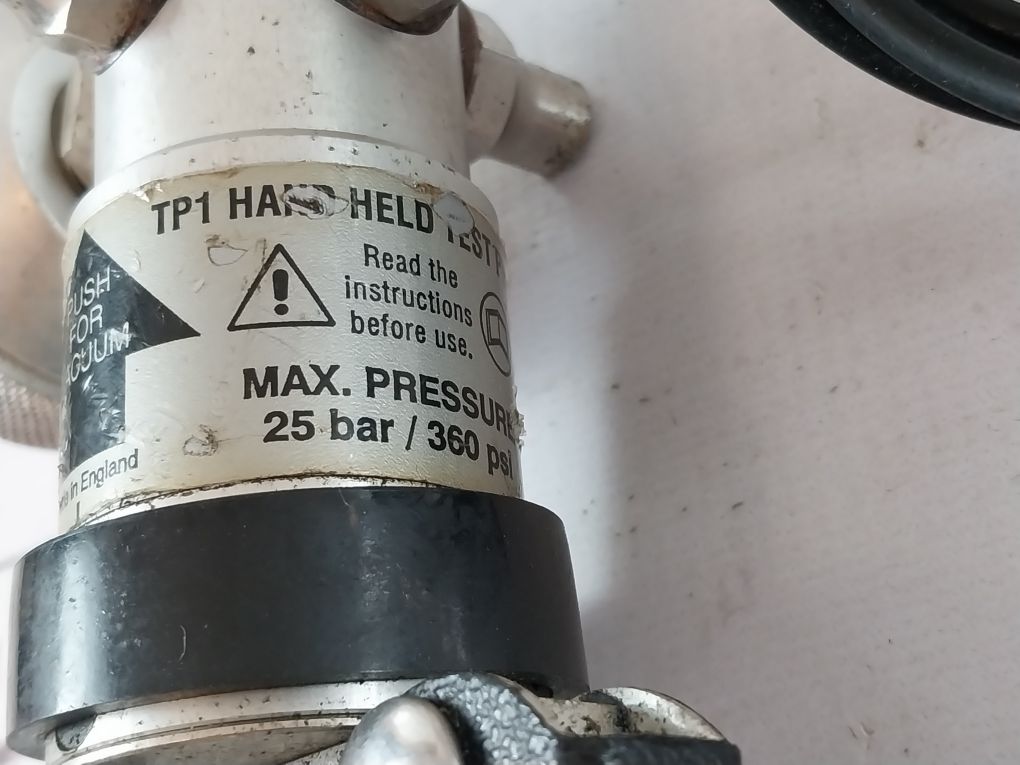 Si Pressure Tp1 Hand Held Test Pump Pressure Calibrator With Gauge Set