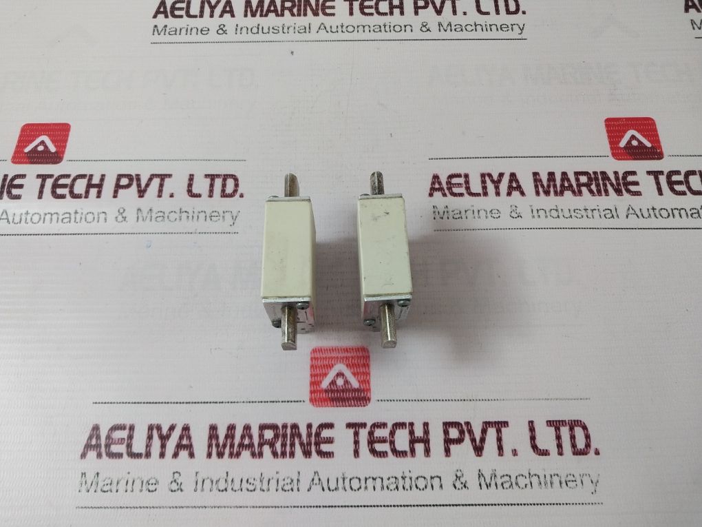 Siba 20 000 13 4A Fuse Nh 00 Gl/Gg Dc 220/25