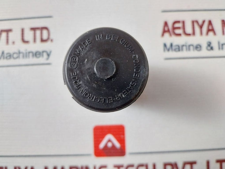 Sic-safco D-p-e Capacitor
