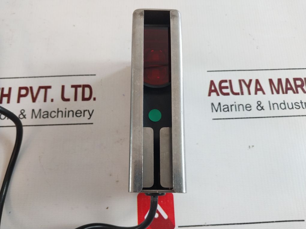 Sick We27X-3P1830 Photoelectric Switch