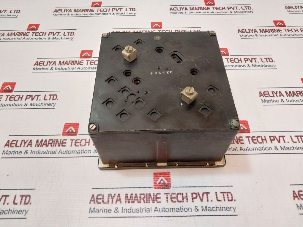 Siemens 0-200, ∞ KΩ Analog Panel Meter