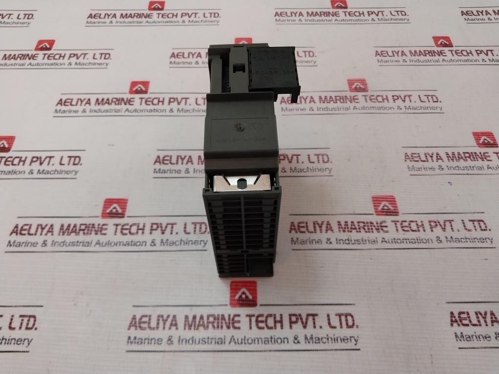Siemens 153-1Aa03-0Xb0 Interface Module Dc24V