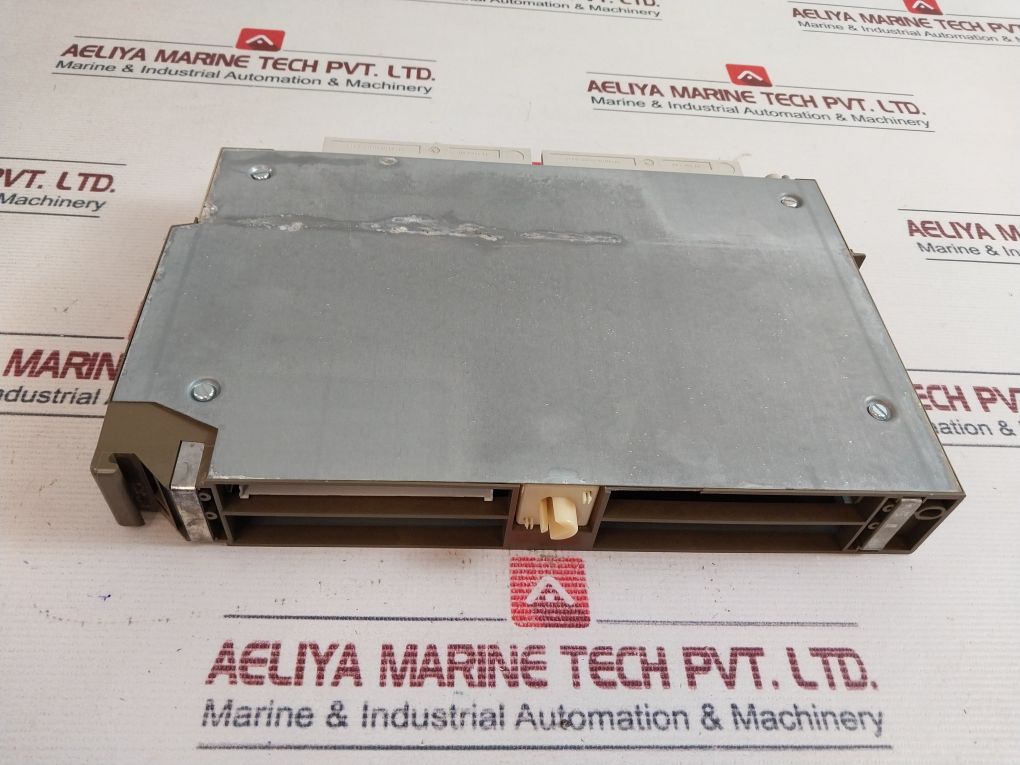 Siemens 1P 6Es5 491-0Lb11 Adaption Casing Ac 250V