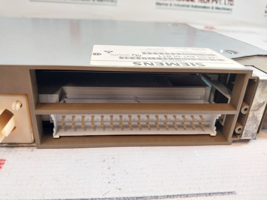 Siemens 1P 6Es5 491-0Lb11 Adaption Casing Ac 250V