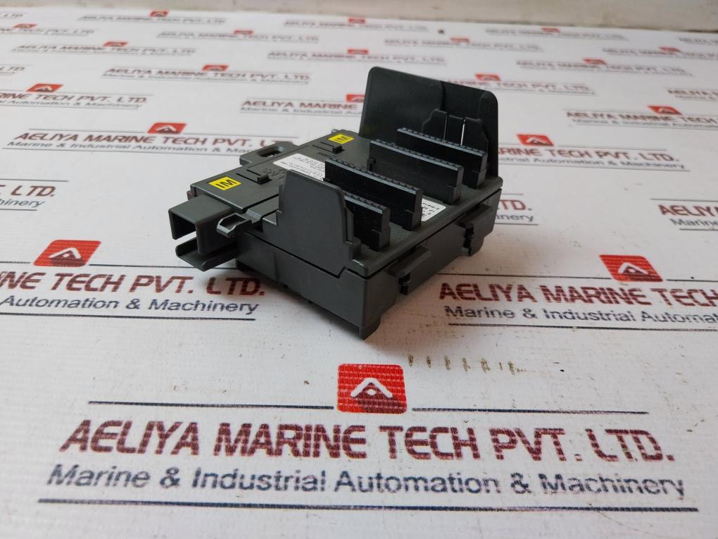 Siemens 1P 6Es7 195-7 Hd10-0Xa0 Bus Module