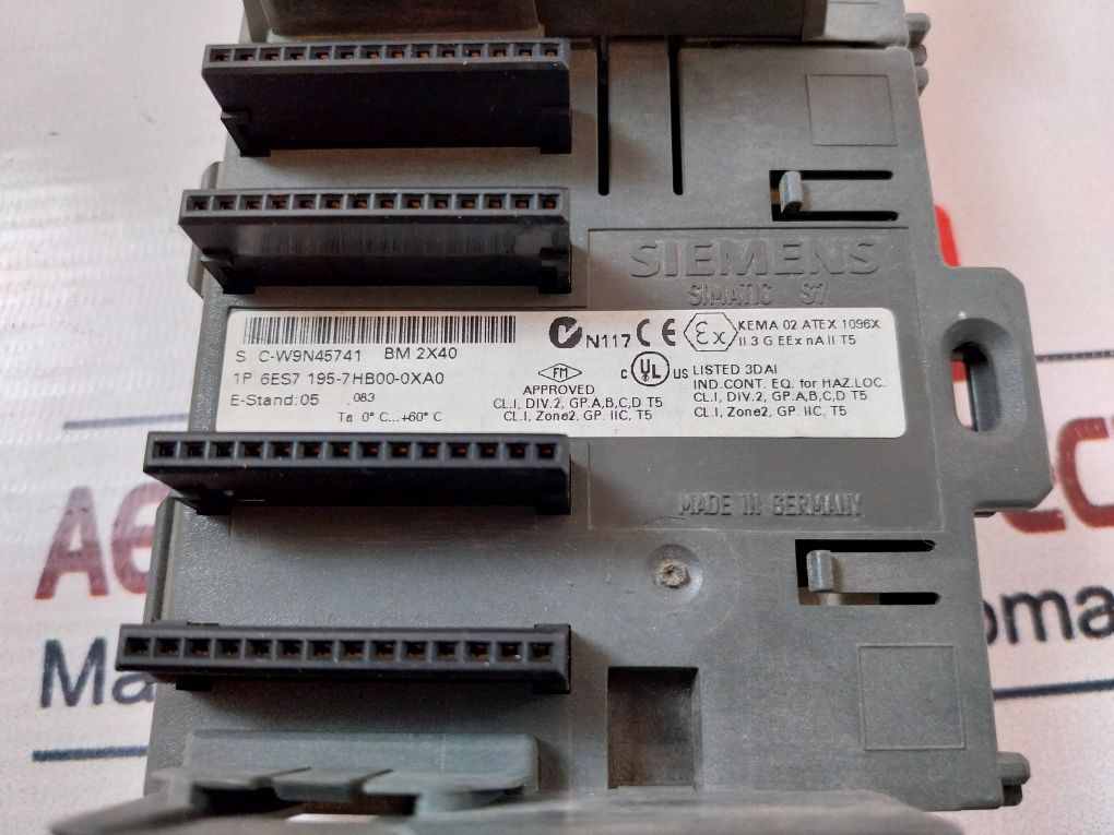 Siemens Simatic S7 1P 6Es7 195-7Hb00- Bm 2X40 Bus Module    