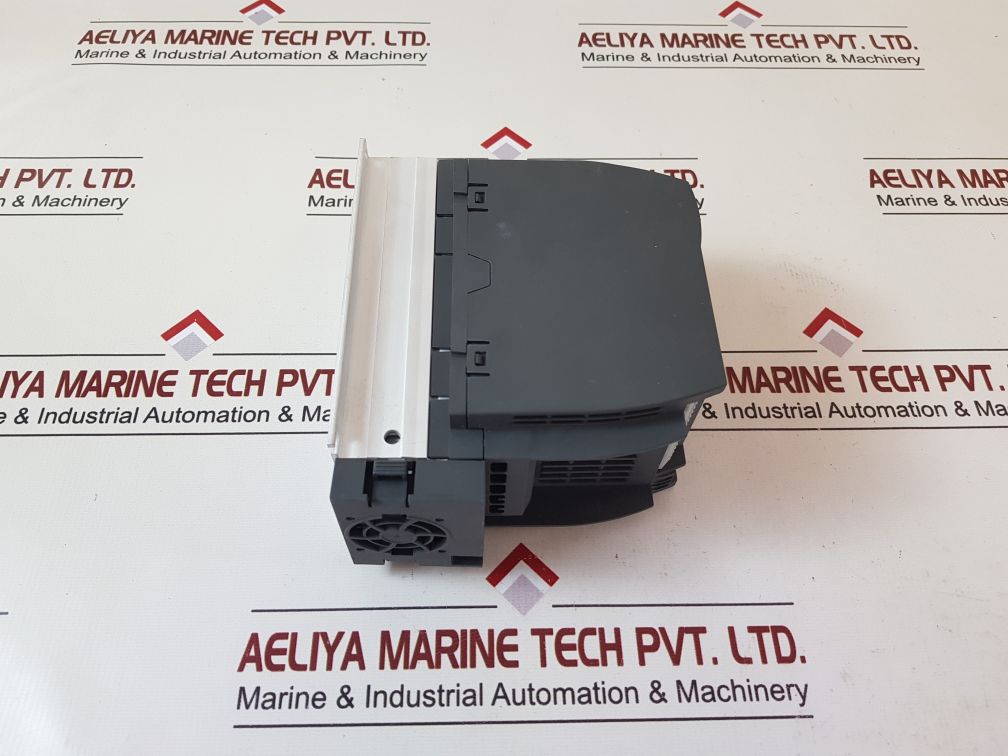 Siemens 1P 6Sl3210-5Bb18-0Uv0 Sinamics V20 Ac Drive