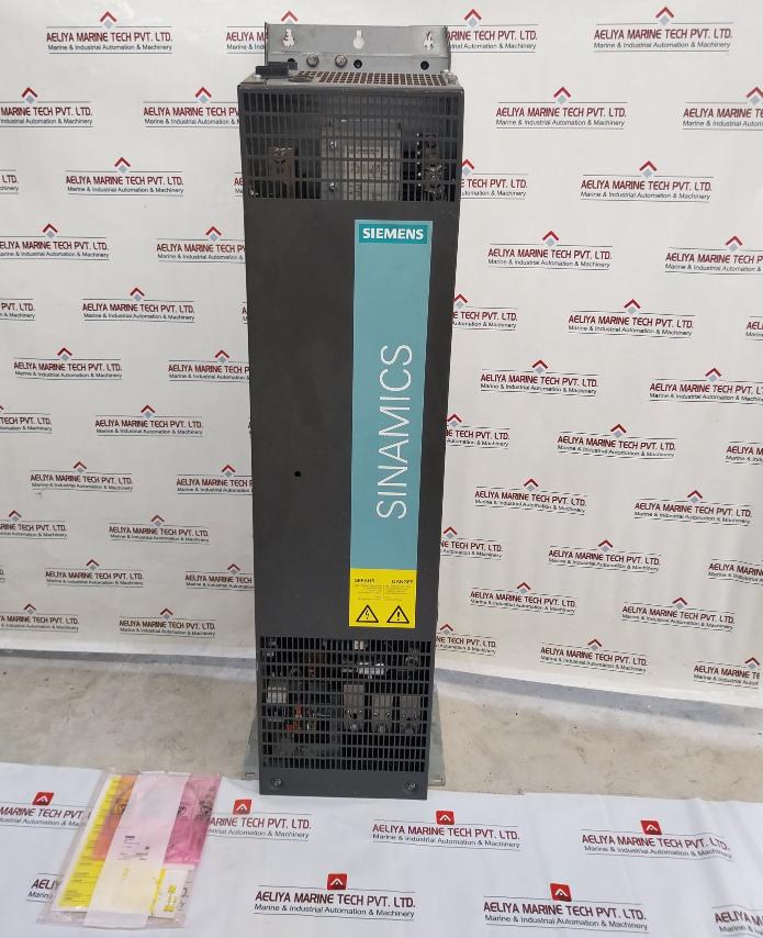 Siemens 1P 6Sl3320-1Te32-1Aa3 Single Motor Module Dc 510-750V 252A
