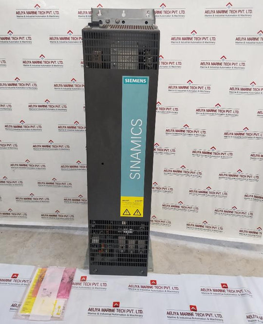 Siemens 1P 6Sl3320-1Te32-1Aa3 Single Motor Module Dc 510-750V 252A
