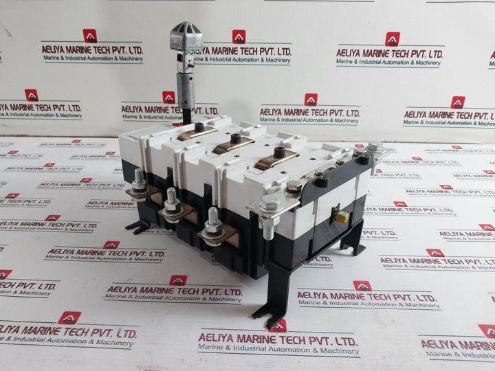 Siemens 3Ka8311-3Ue00 Switch Disconnector 200A 690V
