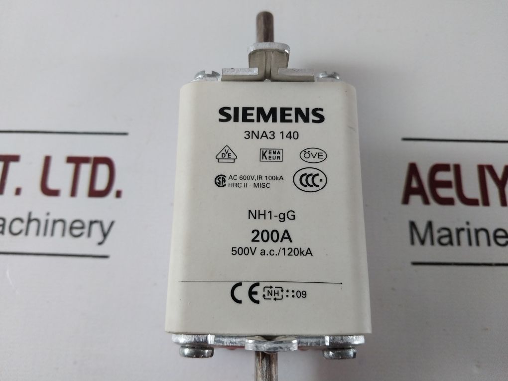 Lot Of 3X Siemens 3Na3 140 Fuse