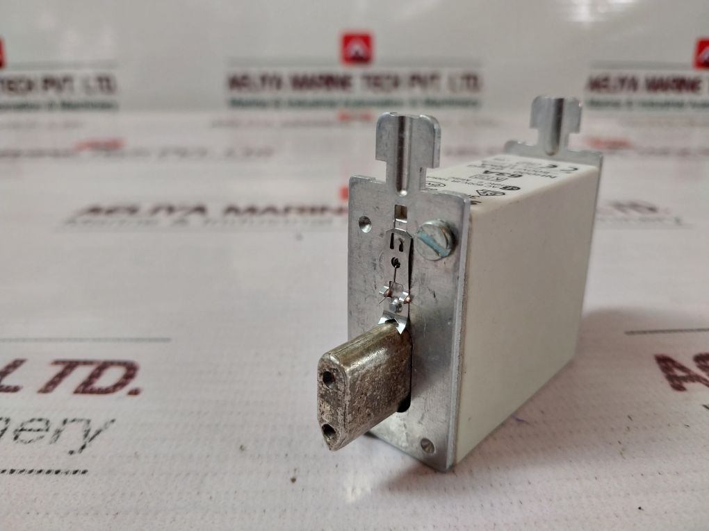 Siemens 3Na3 822