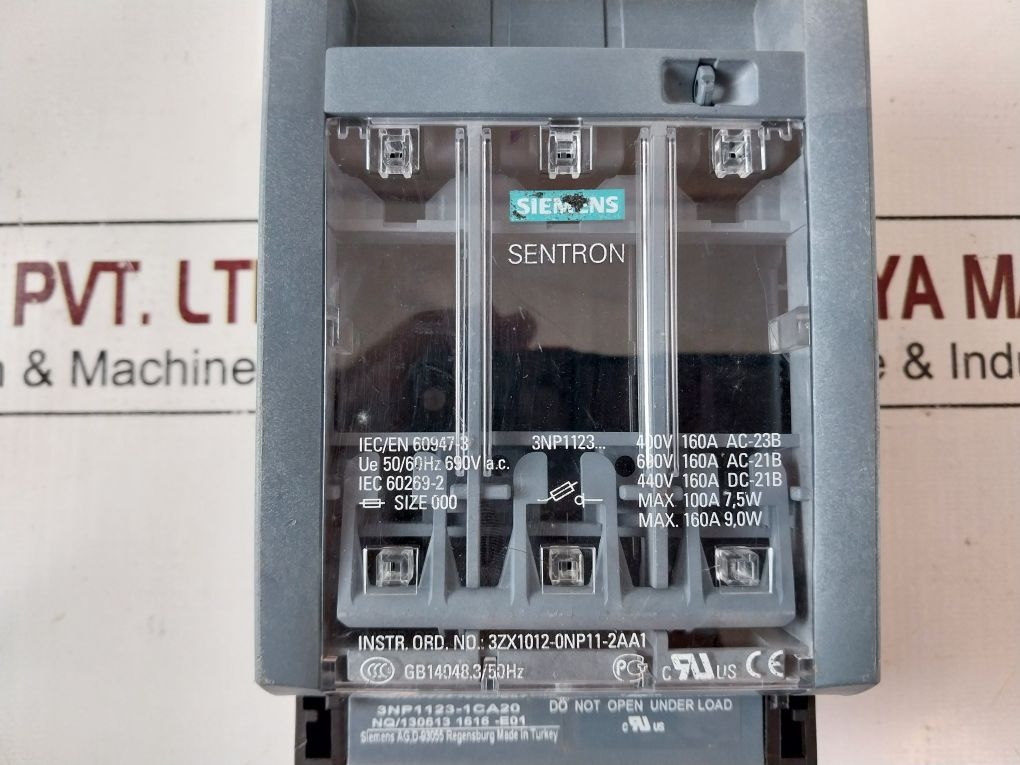Siemens 3Np1123-1Ca20 Fuse Disconnector Switch