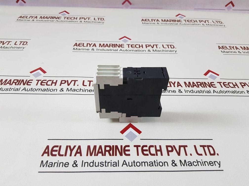 Siemens 3Rn1010-1Cb00 Motor Protection Relay 24V Ac/Dc Gb140485