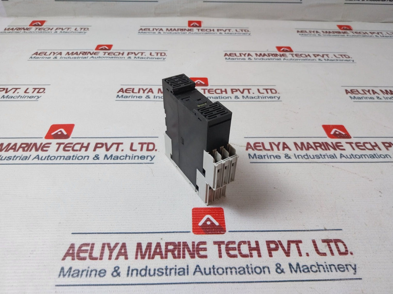 Siemens 3Rn1010-1Cw00 Thermistor Motor Protection Relay 3Zx1012-0Rn10-1Aa1