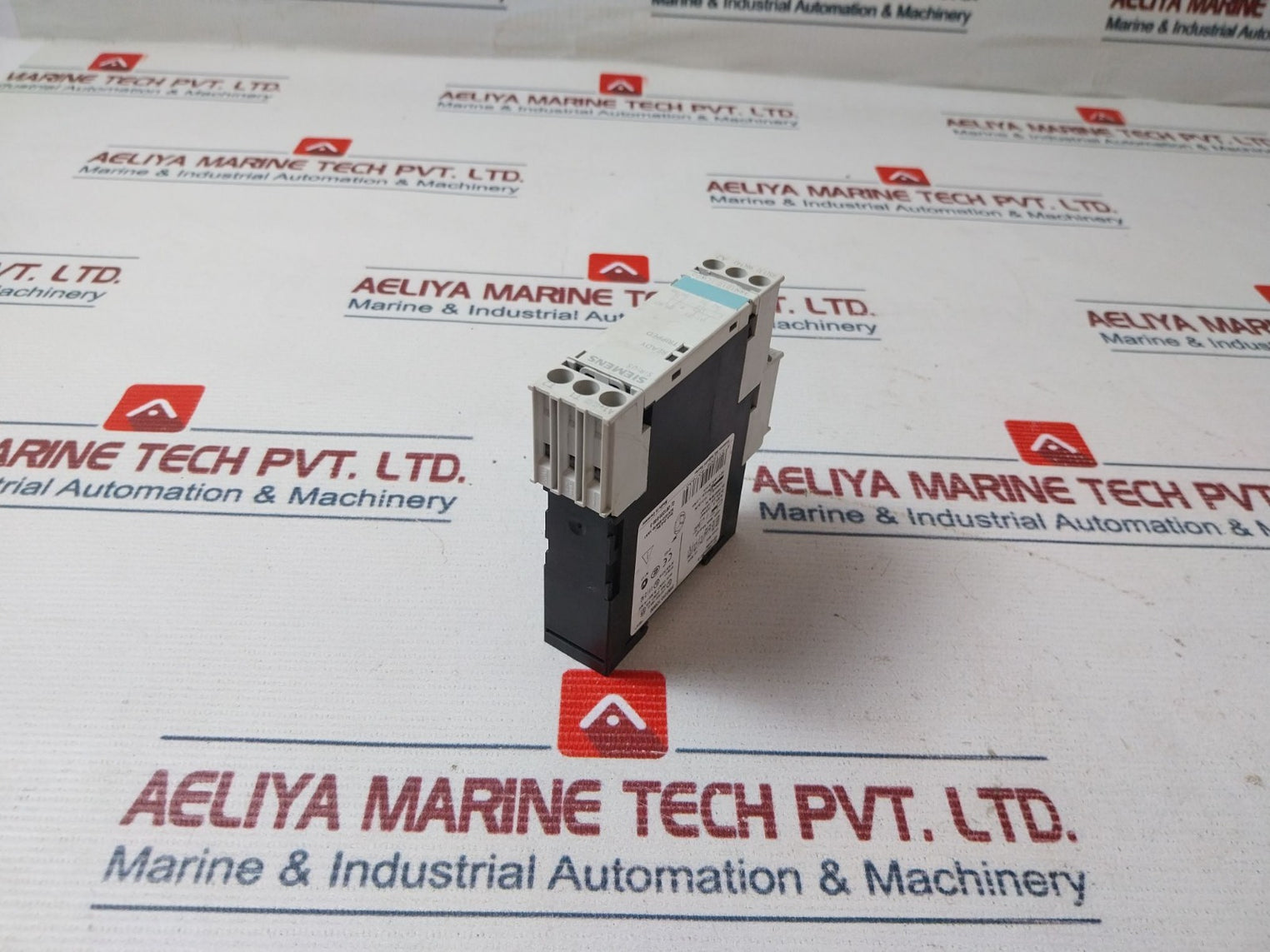 Siemens 3Rn1010-1Cw00 Thermistor Motor Protection Relay 3Zx1012-0Rn10-1Aa1