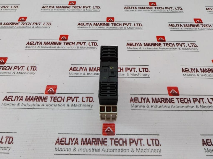 Siemens 3Rn1013-1Bw10 Temperature Monitoring Relay 240Vac