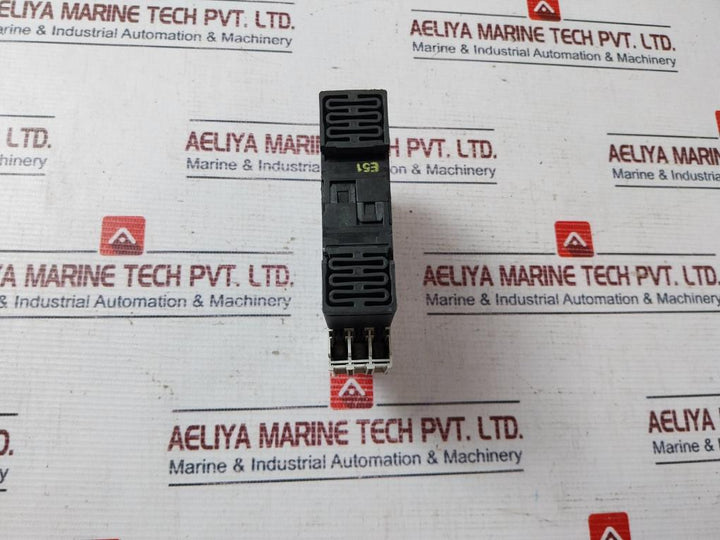 Siemens 3Rn1022-1Dw00 300V Temperature Monitoring Relay