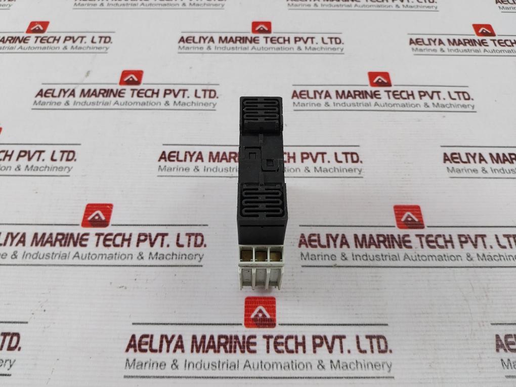 Siemens 3Rp1505-1Aw30 Electronic Time Relay 0.05 Sec-100 Hrs