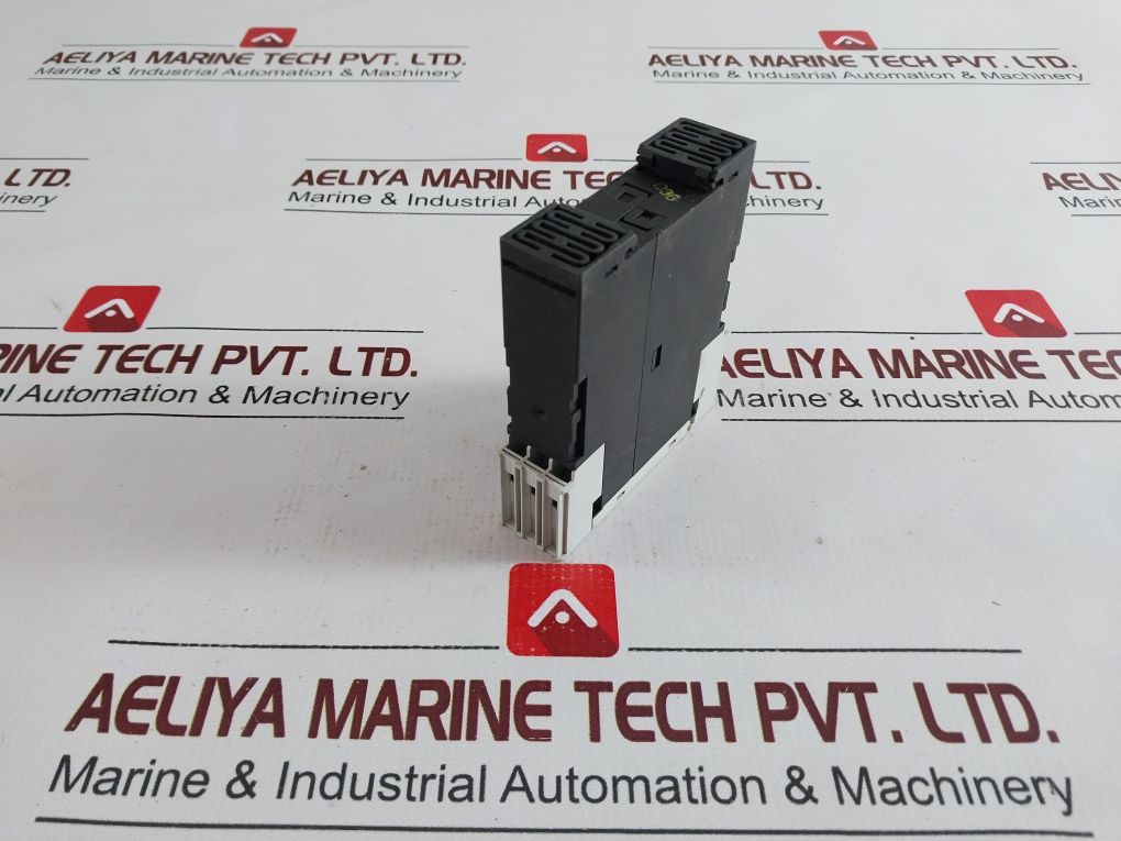 Siemens 3Rp1511-1Ap30 Time Relay 200-240 Vac