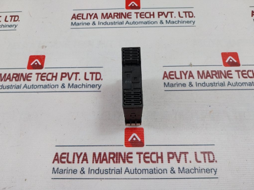 Siemens 3Rp1512-1Ap30 Time Relay 300V