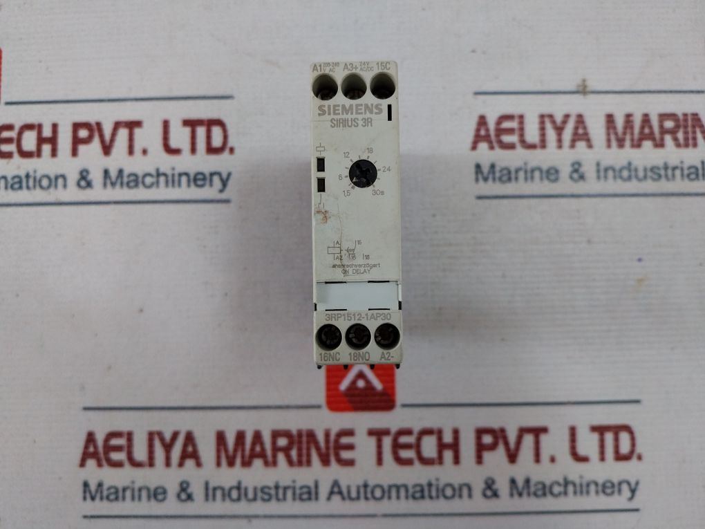 Siemens 3Rp1512-1Ap30 Time Relay 300V