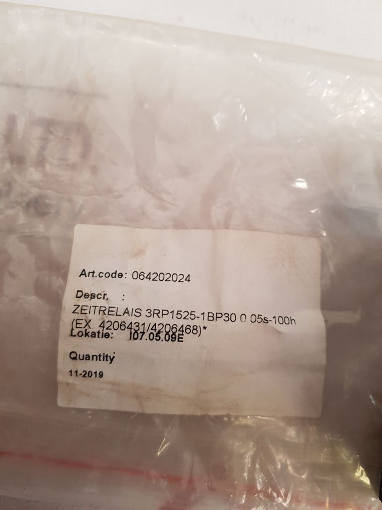 Siemens 3Rp1525-1Bp30 Time Relay 24V Ac/Dc